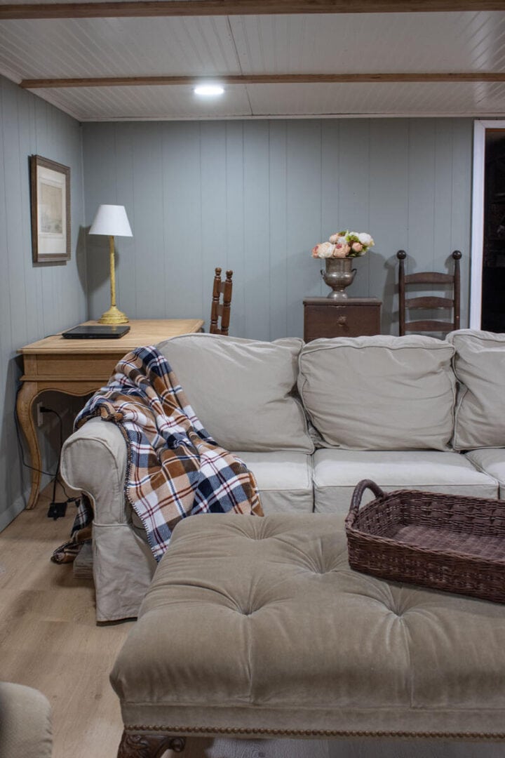 basement-recreation-room-and-office-idea