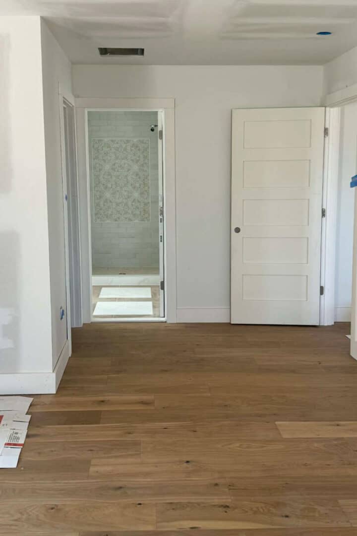 floor-transition-ideas-bedroom-to-bathroom-720x1080-1 floor-transition-ideas-bedroom-to-bathroom