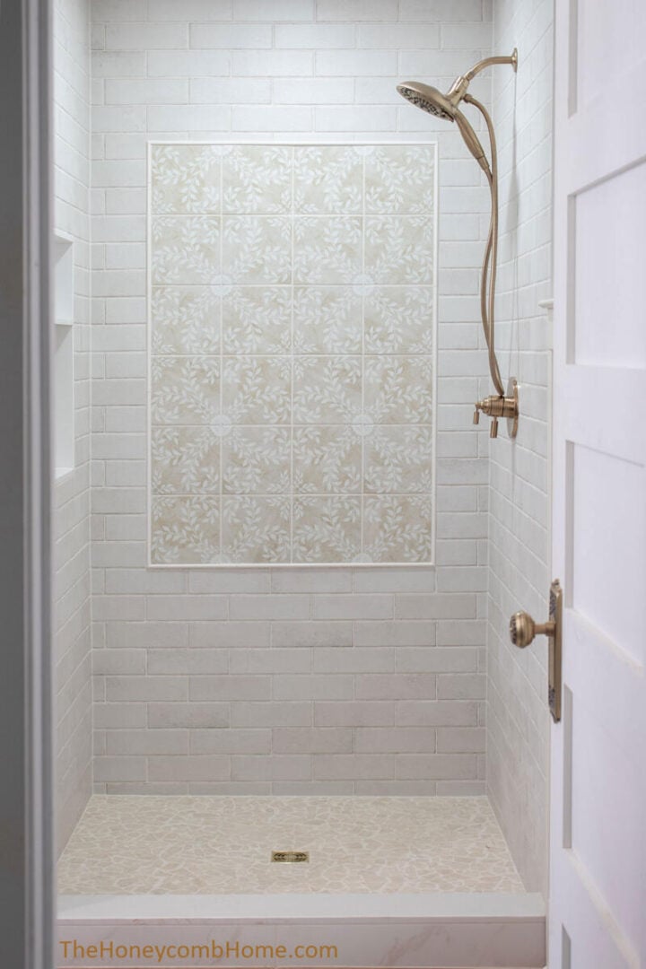 inset-pattern-tile-shower-the-honeycomb-home-720x1080-1 inset-pattern-tile-shower-the-honeycomb-home