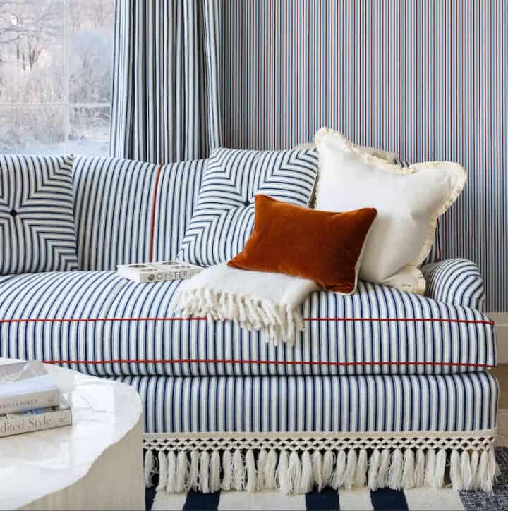 striped-living-room-sofa-and-wallpaper-720x725-1 striped-living-room-sofa-and-wallpaper