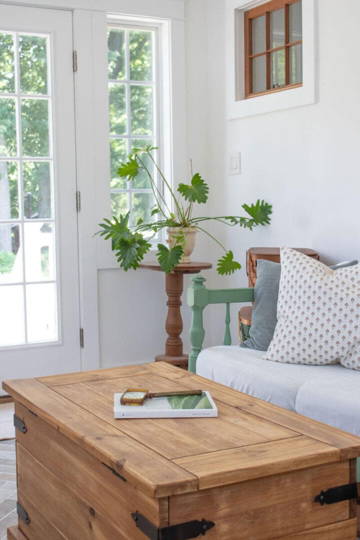 Sunroom-furniture
