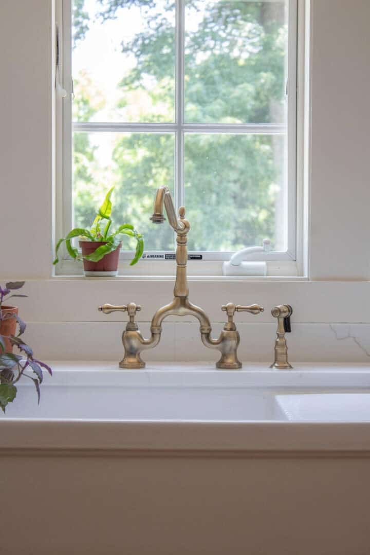 vintage-brass-antique-style-kitchen-faucet-720x1080-2 vintage brass antique style kitchen faucet