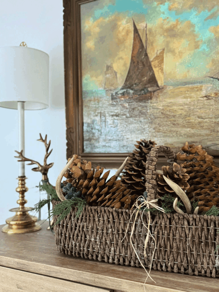 winter-decorating-ideas-pinecones-in-basket